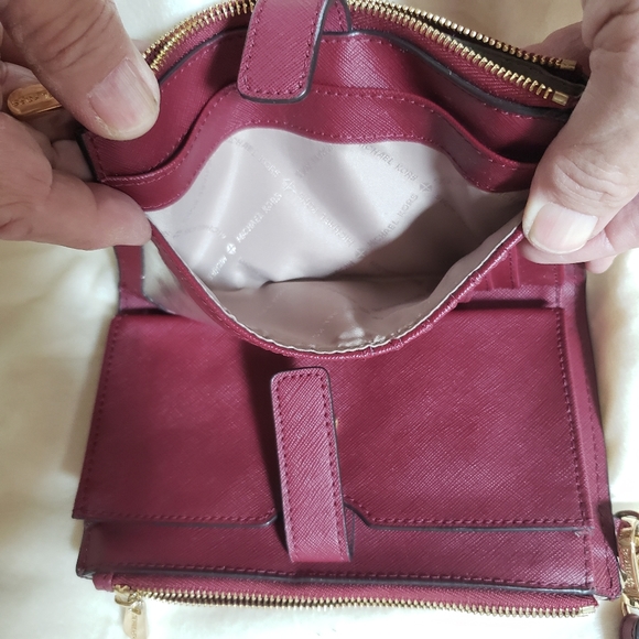NWOT Michael Kors Jet Set double zip saffiano leather burgundy wallet/clutch - Picture 7 of 13